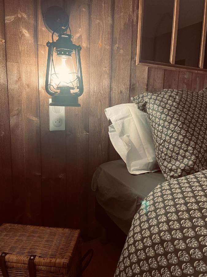 La Cabane Affranchie Moussy  Eksteriør billede