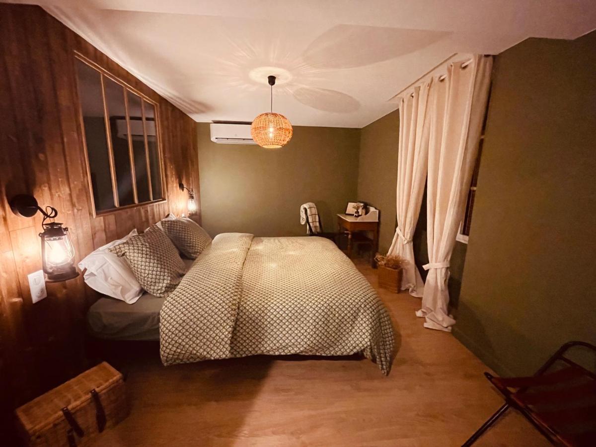 La Cabane Affranchie Moussy  Eksteriør billede